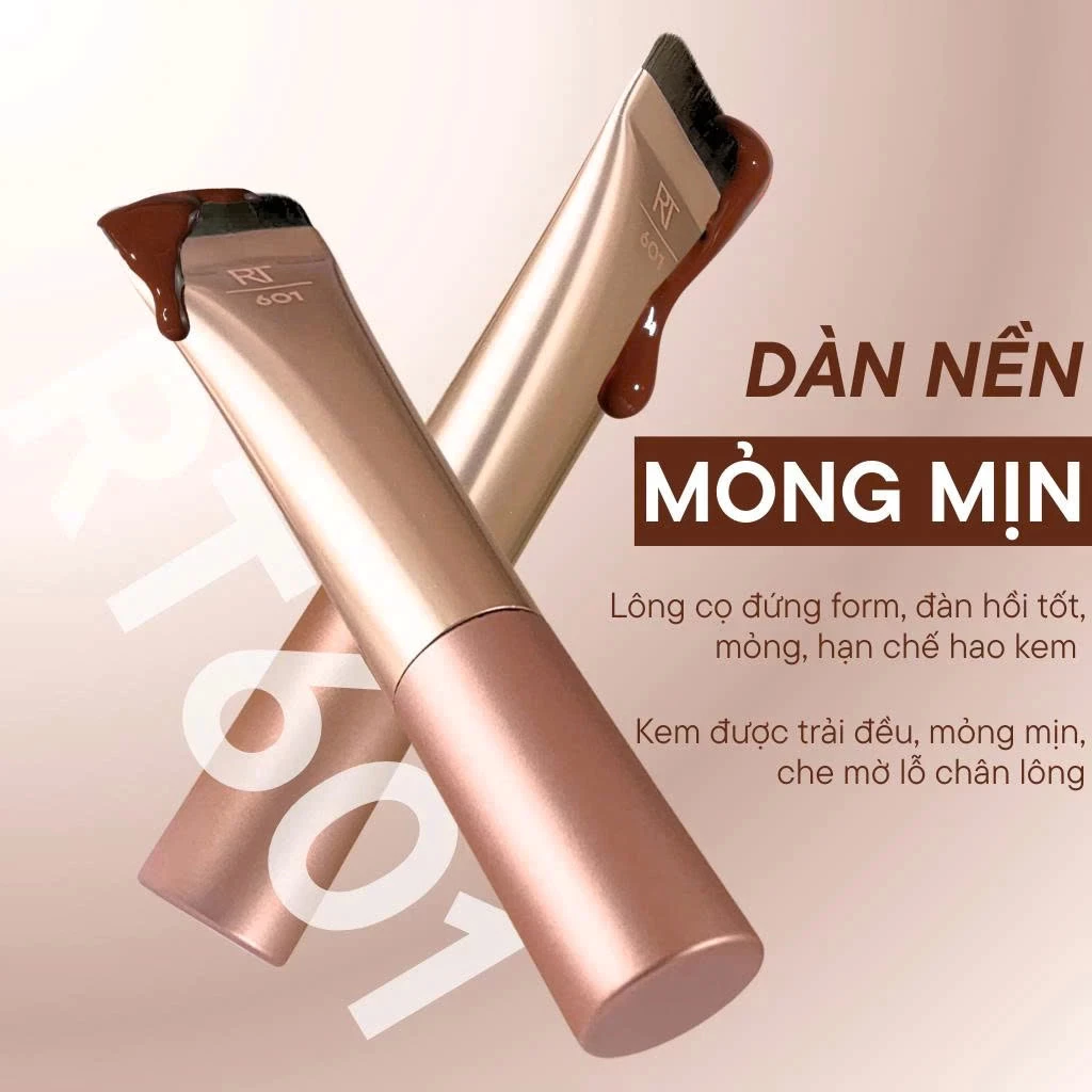 Cọ Tán Kem Nền Dạng Spatula RT Real Techniques Spatula Brush 0553